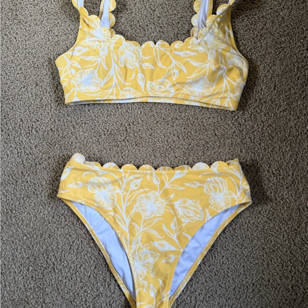 Cupshe Yellow Floral Bikini Set